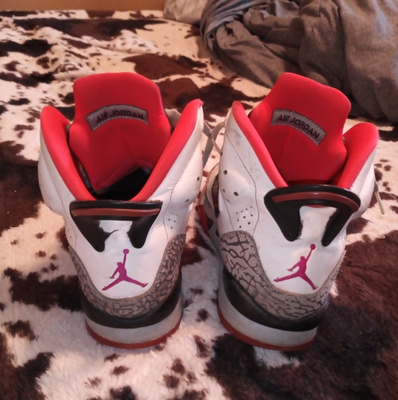 Air Jordans - Picture 6 of 9